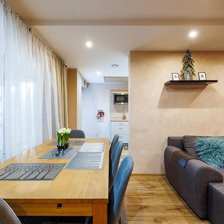 דונובאלי Apartman Nosek מראה חיצוני תמונה